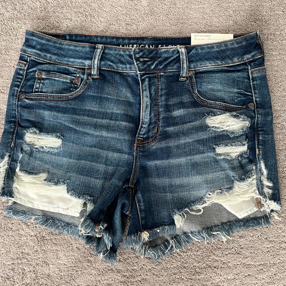 Brand new size 14 AE MIDI shorts